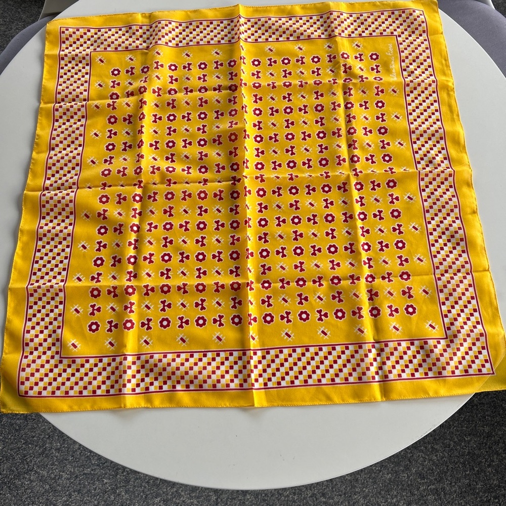 Valentina Fiore Vintage Scarf 27” Square Geometric Patterns Yellow Made In Italy
